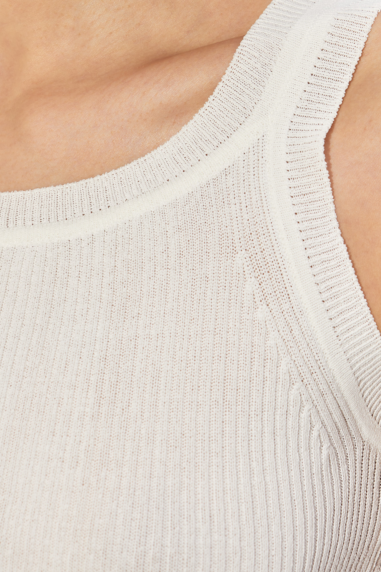【送料&関税込】Mm007901b From Max Maracomposition: Plastica MaxMara_MM5104_016.jpg